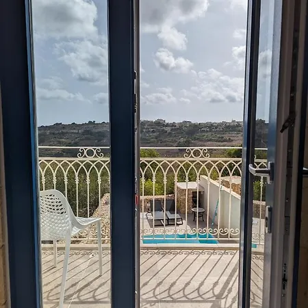 Sea Holly Gozo Nadur