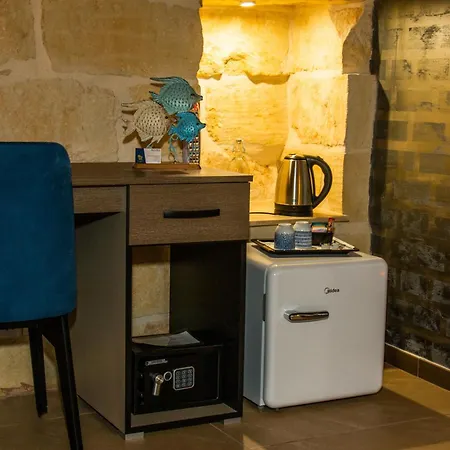 Sea Holly Gozo 4* נדור