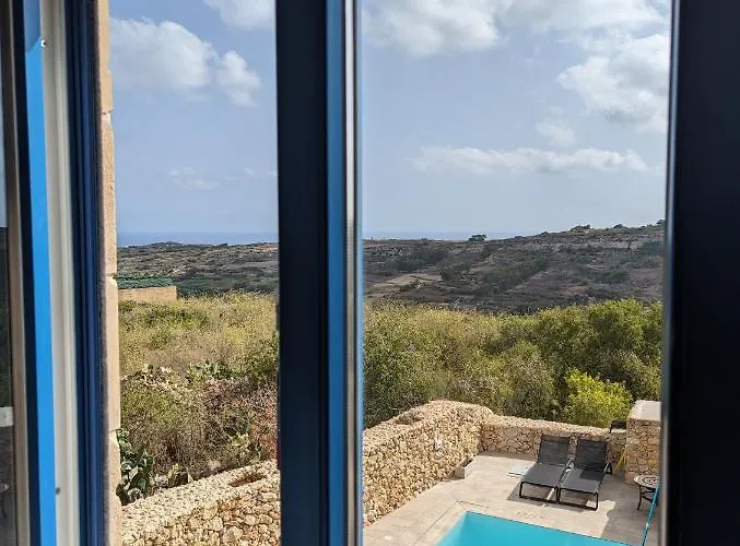 Sea Holly Gozo Nadur