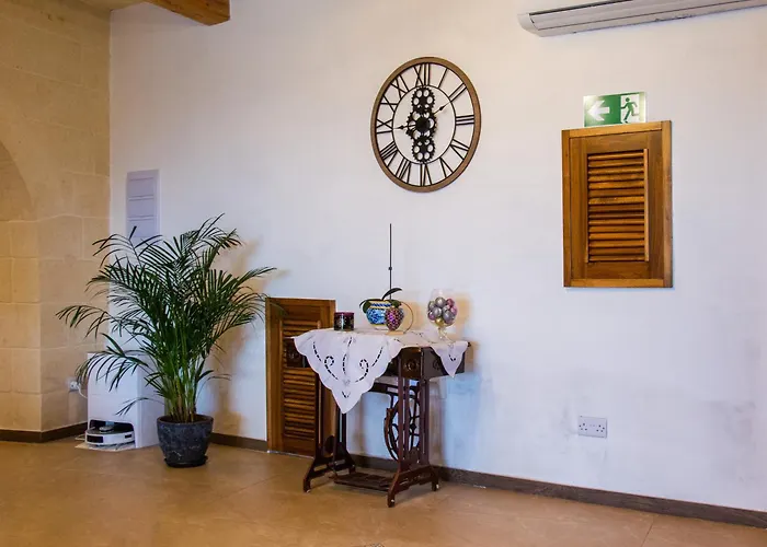 Alojamento de Acomodação e Pequeno-almoço Sea Holly Gozo